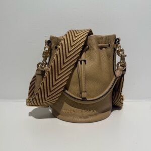 NWT Marc Jacobs Groove bucket bag iced coffee